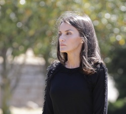 Su Majestad la Reina durante el minuto de silencio